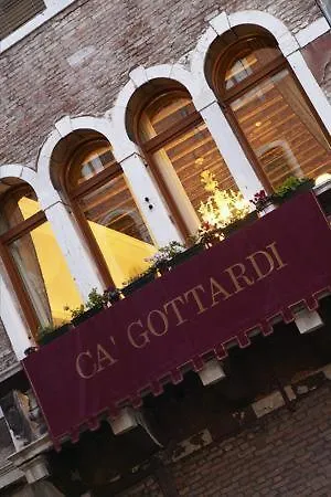 *** Alojamento de Acomodação e Pequeno-almoço Ca' Gottardi Acomodação com café da manhã Veneza Itália